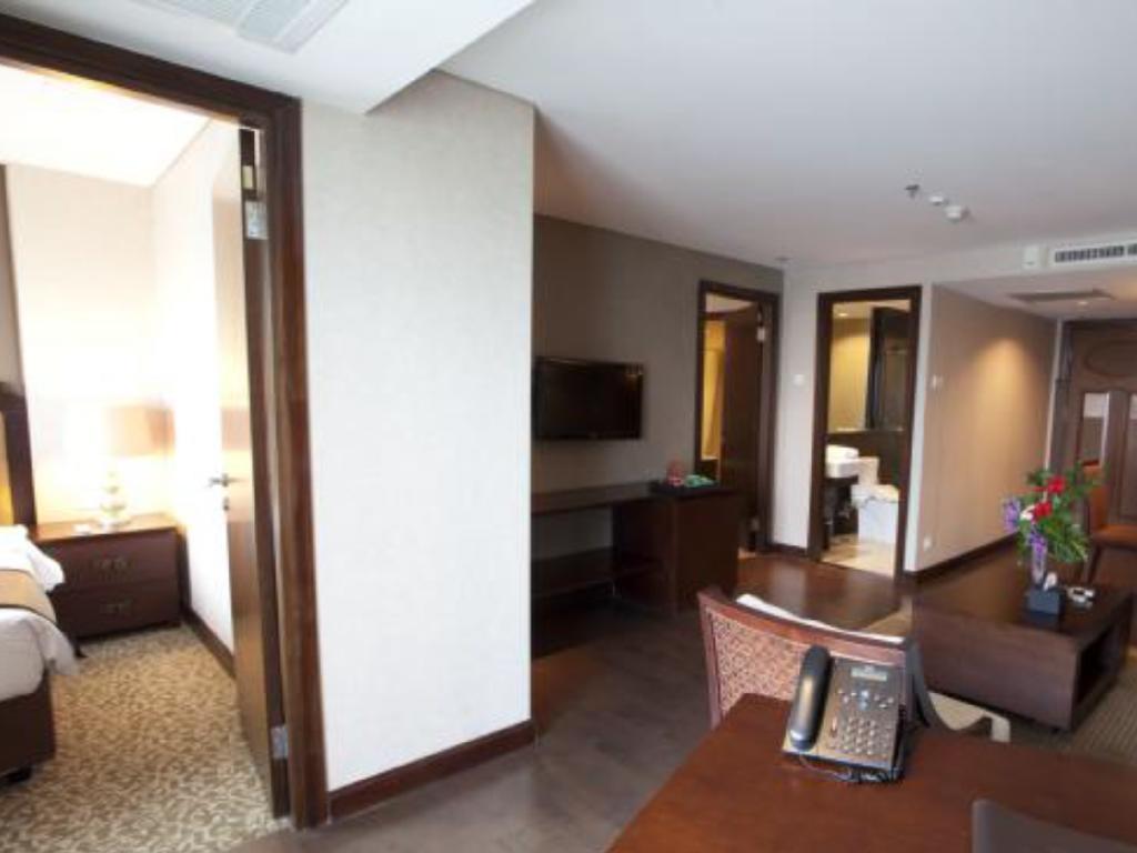 The Valley Resort Hotel Cimenyan Εξωτερικό φωτογραφία
